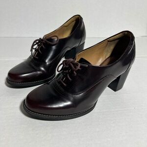 Clarks Women's Artisan Tarah Victoria Pumps Burgandy 6.5 (M) US Round Toe Heels
